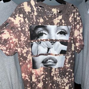 Marilyn Monroe Gray Distressed Tee with Pink Splatter